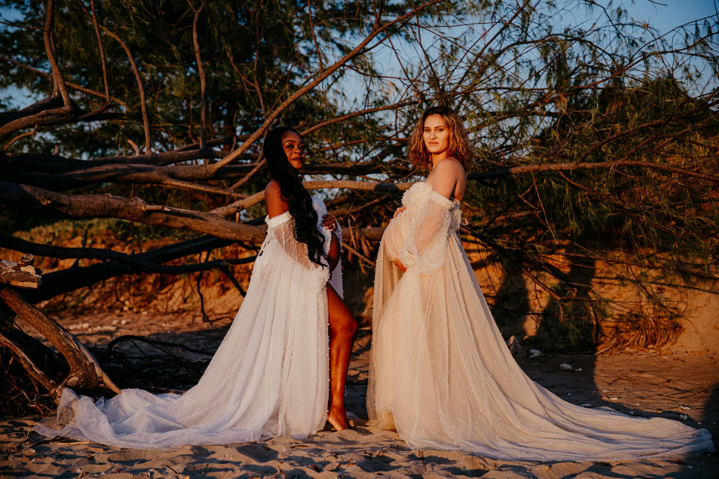 Maternity Photoshoot Dresses - Pearl Tulle Long Sleaves - White - RENTAL