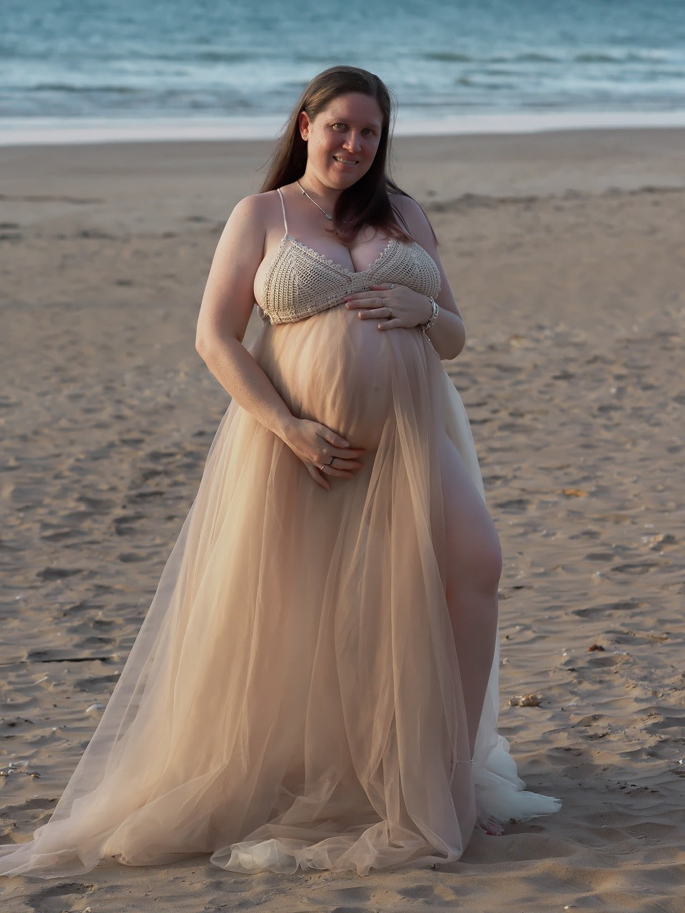 Dress Hire - Maternity Photoshoot Dresses - D&J - Lace and Tulle Dress - DAY RENTAL