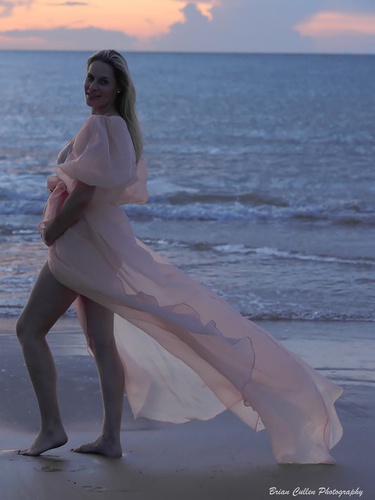 Dress Hire - Maternity Photoshoot Dresses - Pink Puffy Sleeves Robe - DAY RENTAL