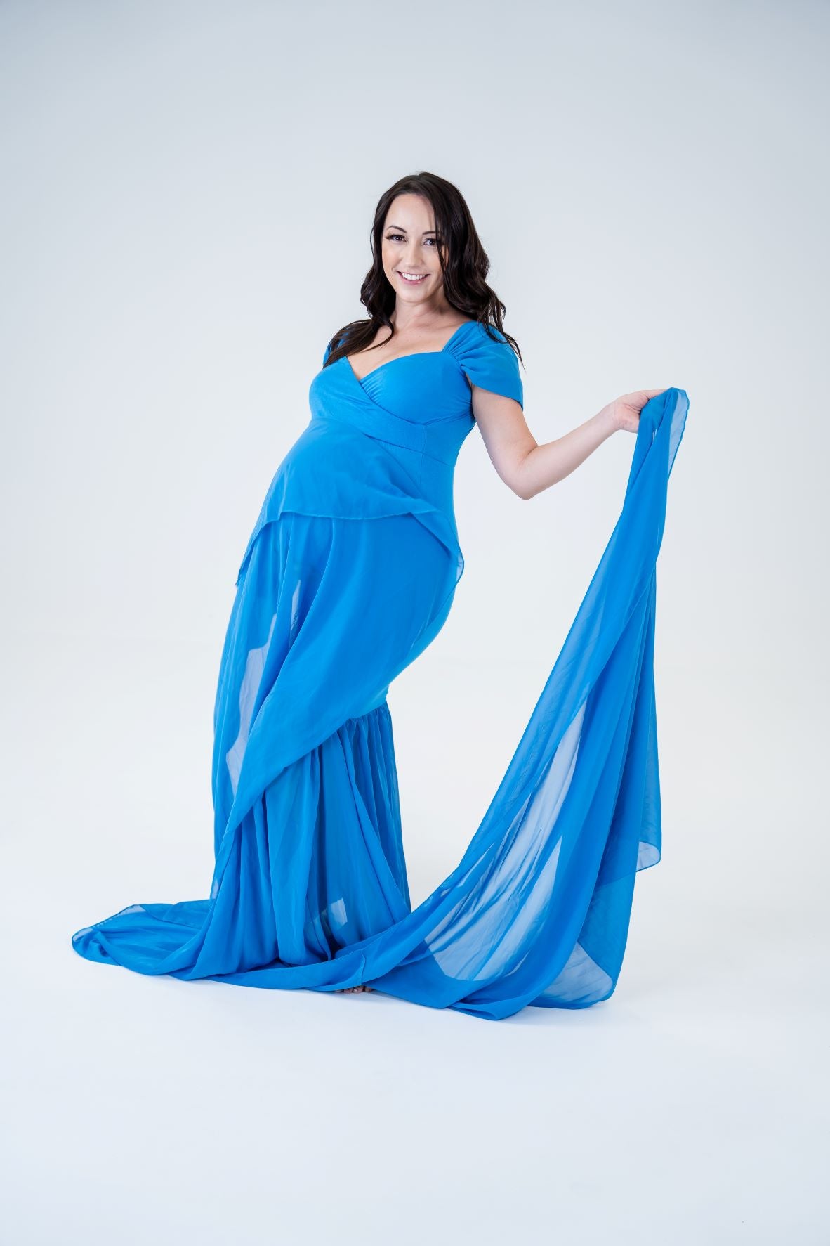lace maternity dress for photoshoot