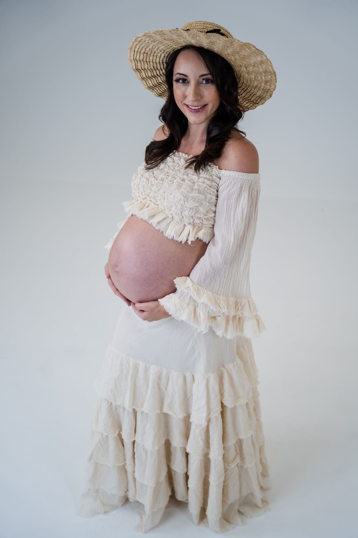 lace maternity dress for photoshoot