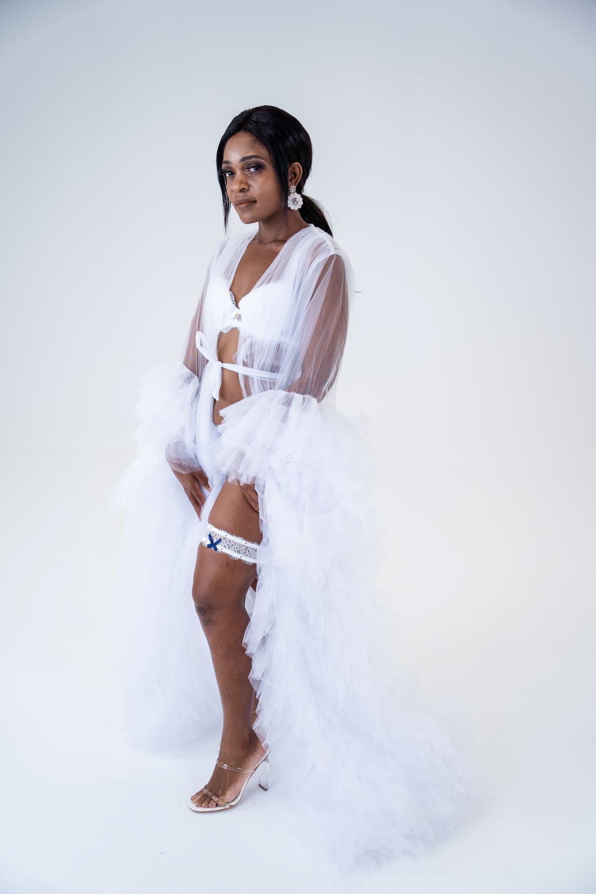 Dress Hire - Maternity Photoshoot Dresses - Bridal Robe - White Tulle Robe - Sophie - 4 DAY RENTAL - Luxe Bumps AU