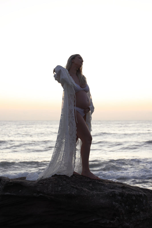 Dress Hire - Maternity Photoshoot Dresses - D&J - Lace Robe - DAY RENTAL
