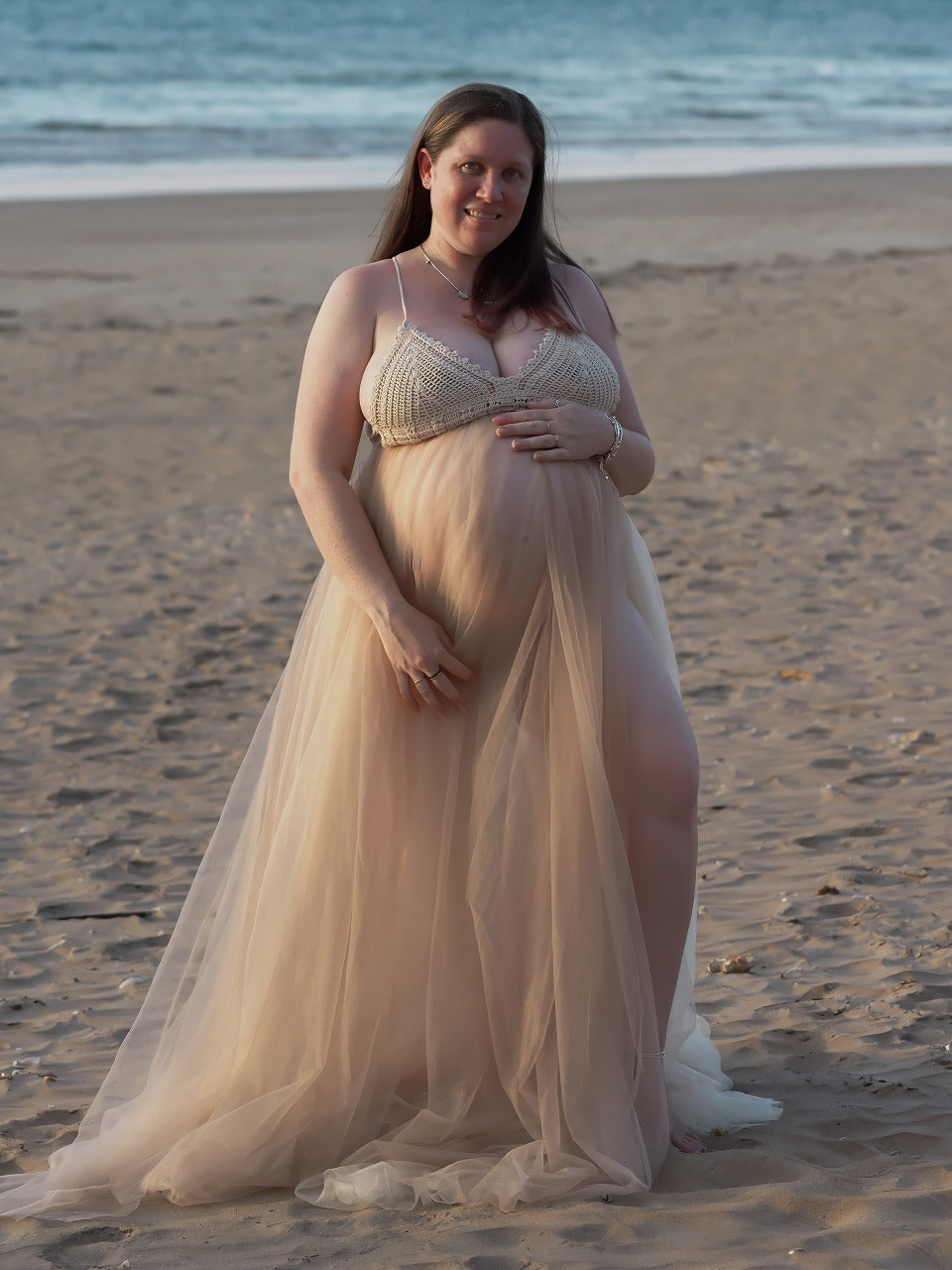Dress Hire - Maternity Photoshoot Dresses - D&J - Lace and Tulle Dress - DAY RENTAL