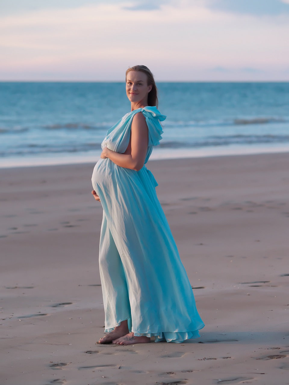 Maternity Dress Hire Australia- Photoshoot Dresses - Blue Dress Luxe Bumps AU Maternity Dress Hire Australia- Photoshoot Dresses - Blue Dress Luxe Bumps AU