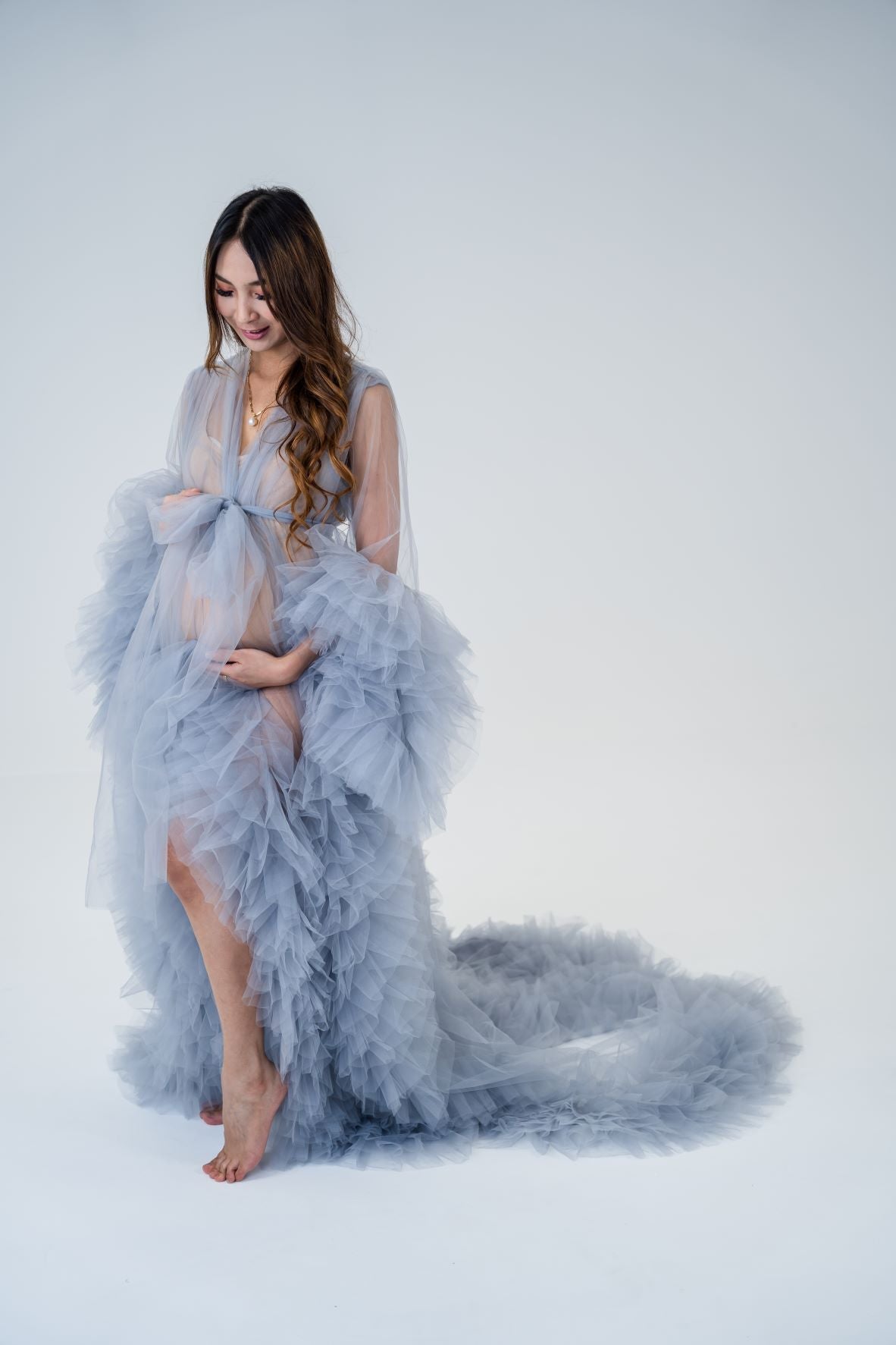 Gray Tulle Robe - Maternity Photoshoot Dress Hire – Luxe Bumps AU