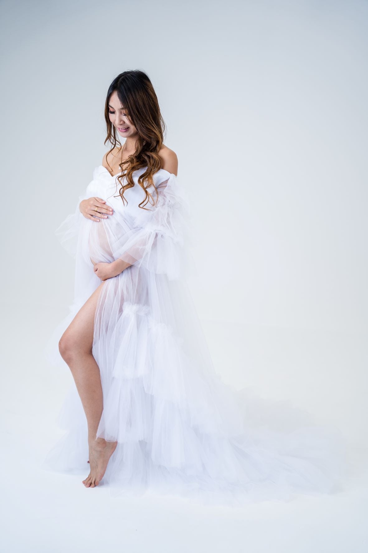 White Tulle Maternity Photoshoot Dresses - Maternity Gown Luxe Bumps AU White Tulle Maternity Photoshoot Dresses - Maternity Gown Luxe Bumps AU