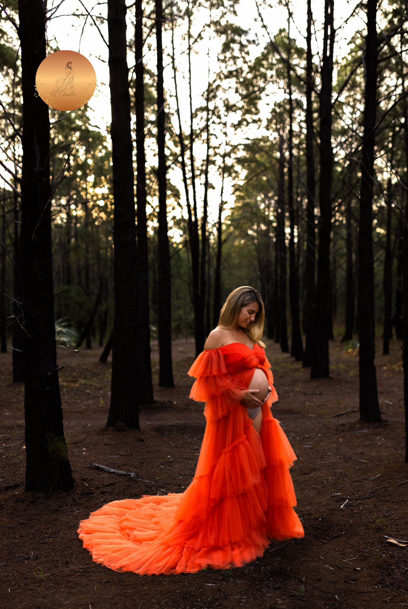 lace maternity dress for photoshoot