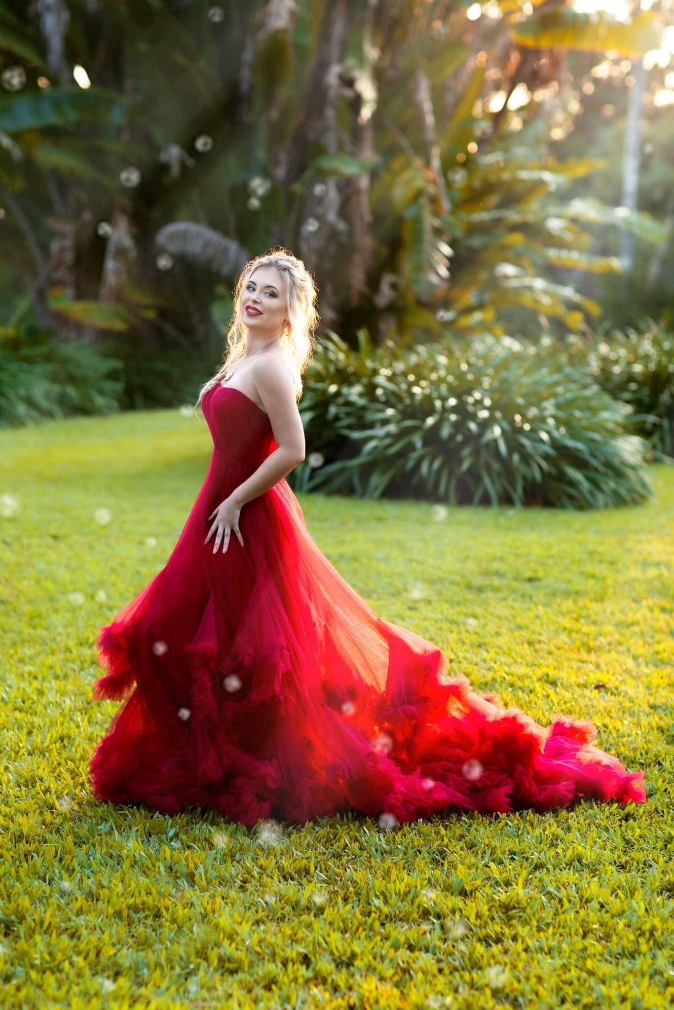 Dress Hire Maternity Photoshoot Dresses Float Red Tulle Gown 4 DAY RENTAL